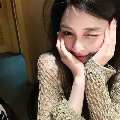 拥抱星星的月亮